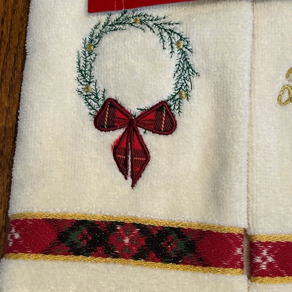 Sears Colormate Christmas Towel Set - Picture 3 of 7